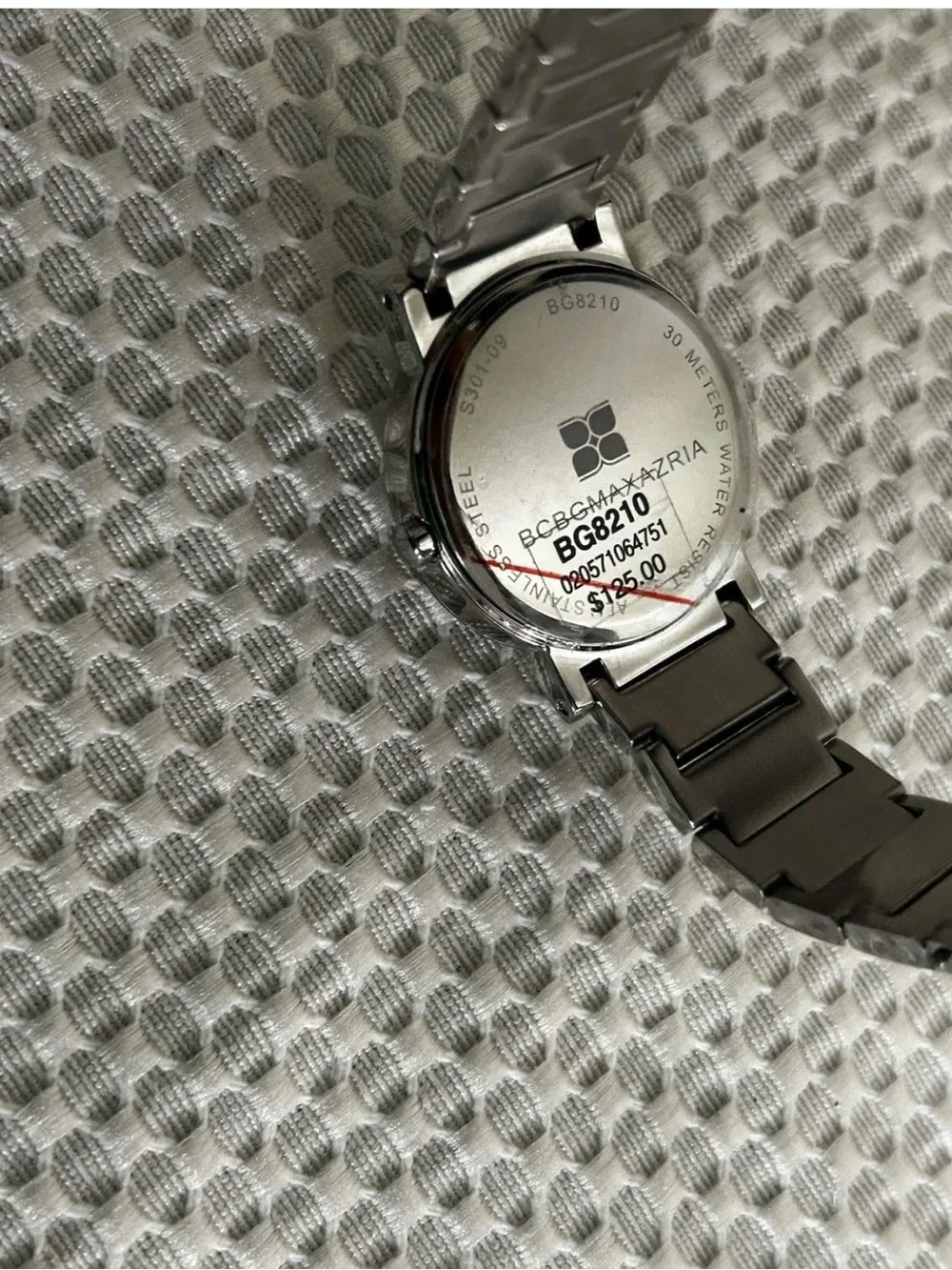 BCBGMAXAZRIA Women's Minimalist Silver Stainless Steel Bracelet Watch BG8210 New